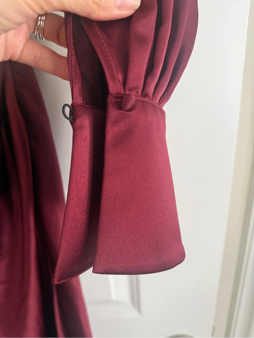 XSCAPE EMERY" SATIN LONG SLEEVE COLLARED DRESS Wrap Satin Shirt Sz 4 color wine - Picture 9 of 12